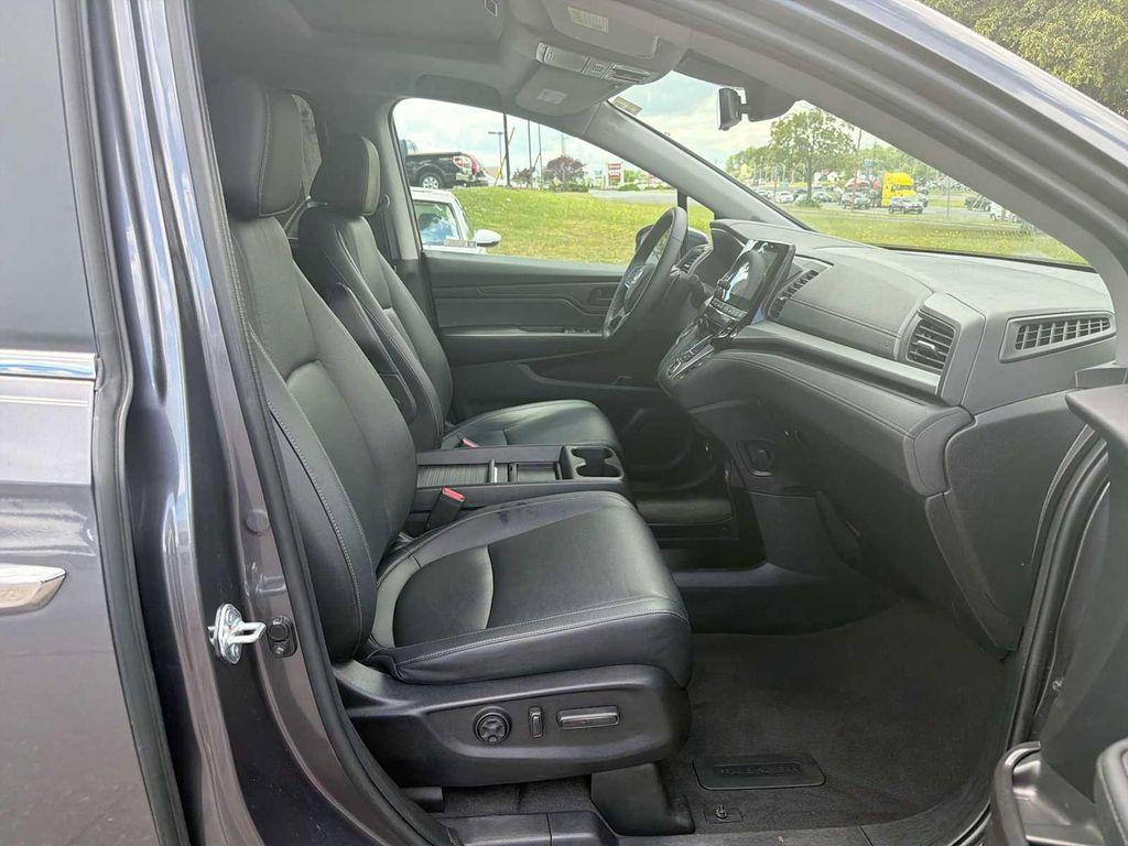 used 2023 Honda Odyssey car, priced at $33,489