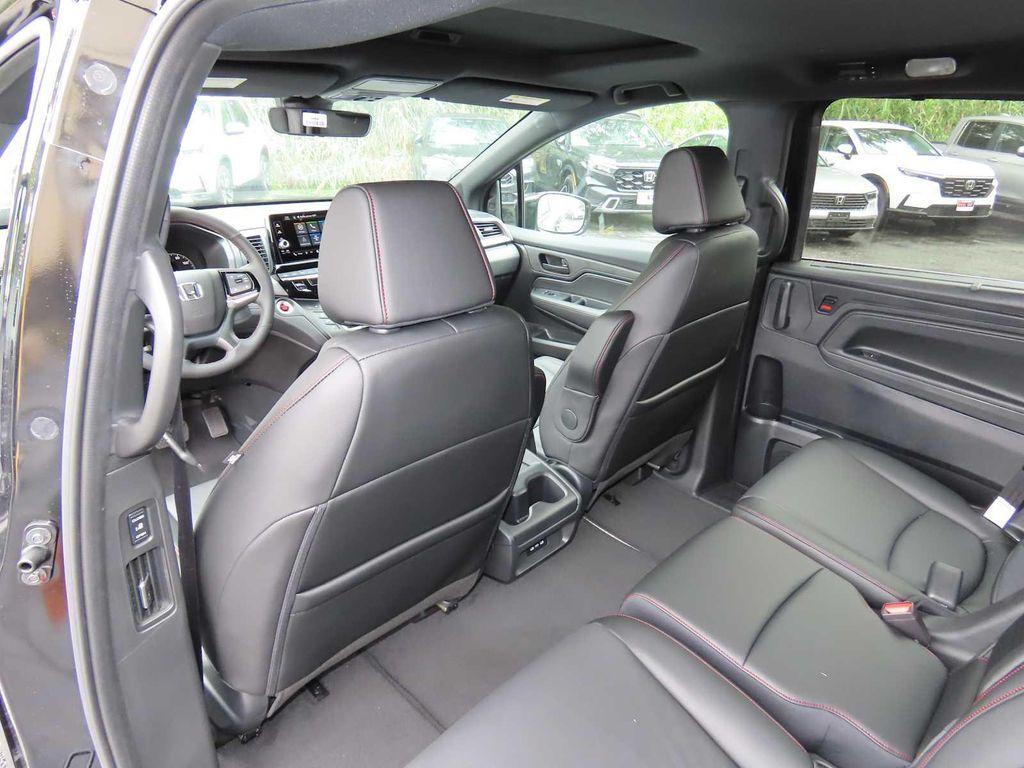 new 2026 Honda Odyssey car, priced at $45,596