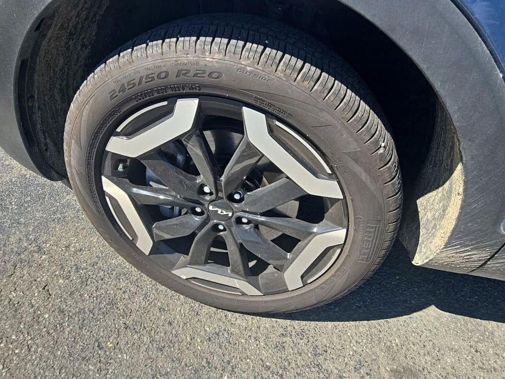 used 2025 Kia Telluride car, priced at $38,389