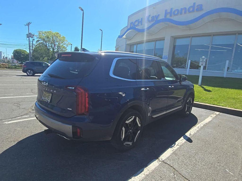 used 2025 Kia Telluride car, priced at $38,389