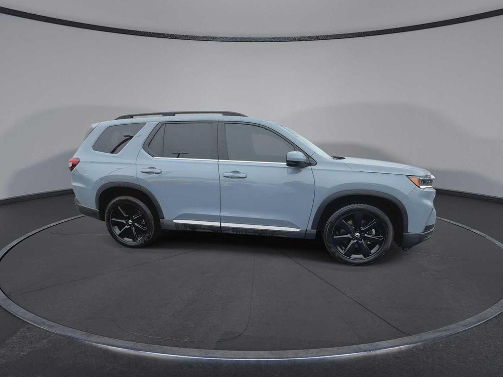 used 2025 Honda Pilot car, priced at $44,190