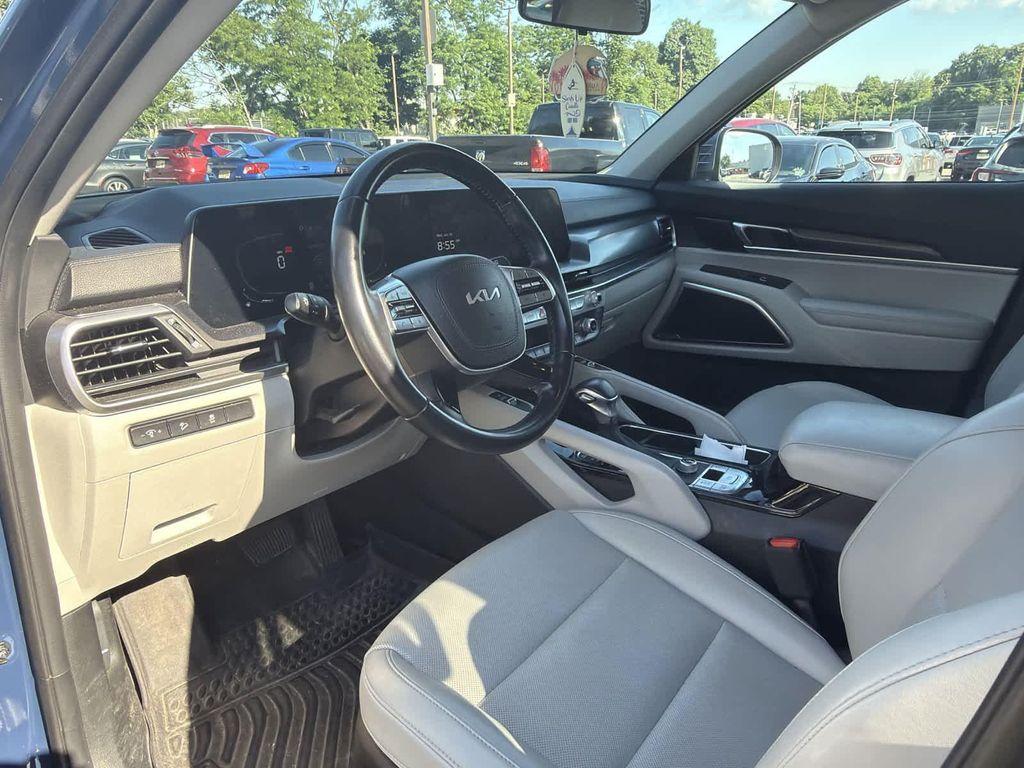 used 2023 Kia Telluride car, priced at $32,489