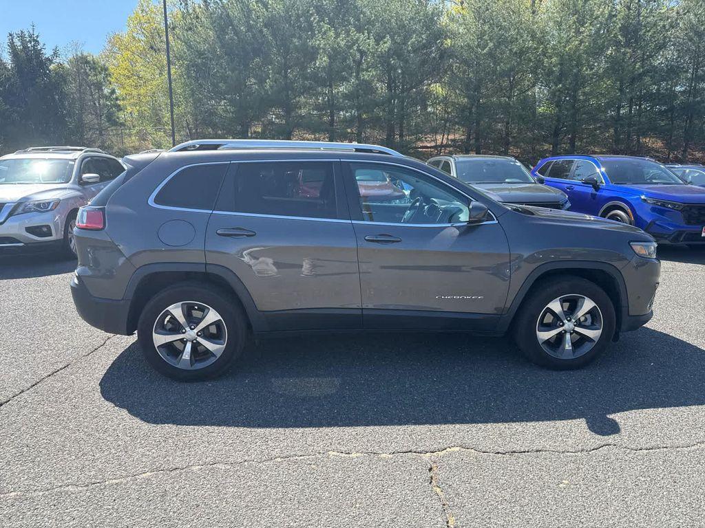 used 2019 Jeep Cherokee car, priced at $18,988