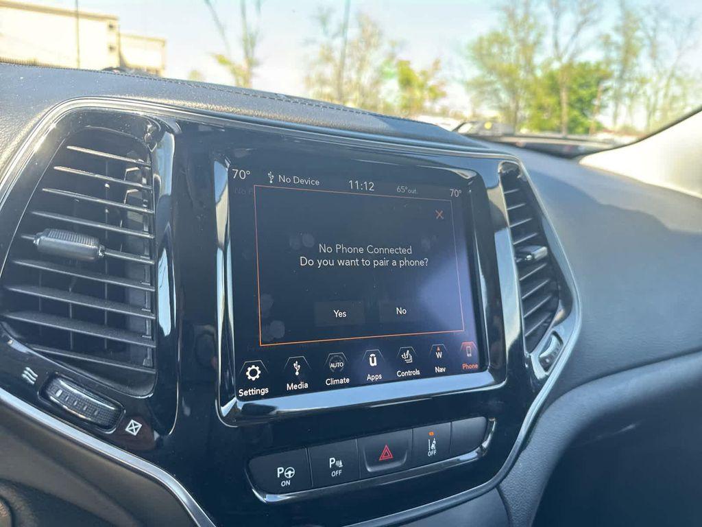 used 2019 Jeep Cherokee car, priced at $18,988
