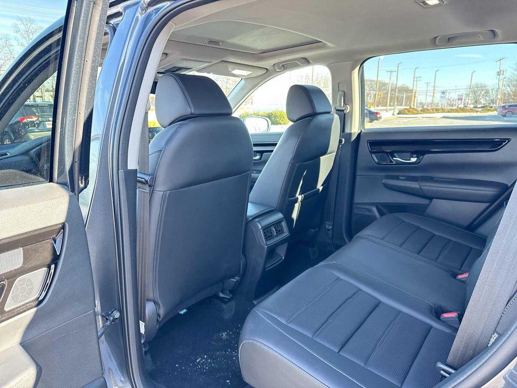 used 2023 Honda CR-V car, priced at $27,990