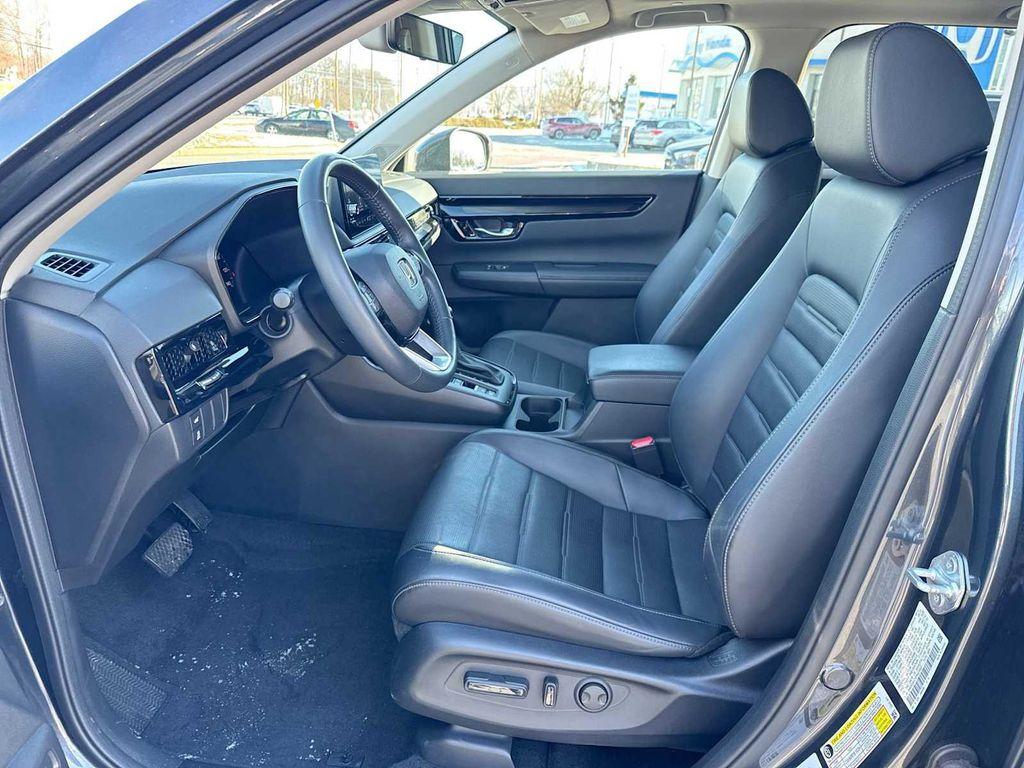 used 2023 Honda CR-V car, priced at $27,990