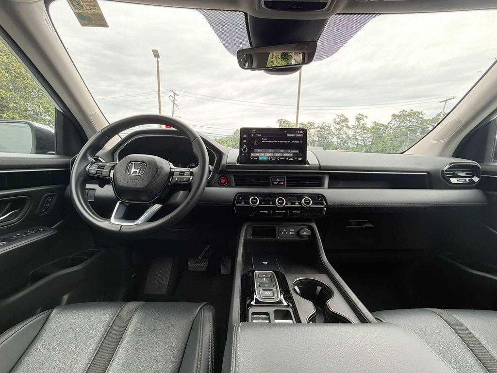 used 2023 Honda Pilot car, priced at $34,989