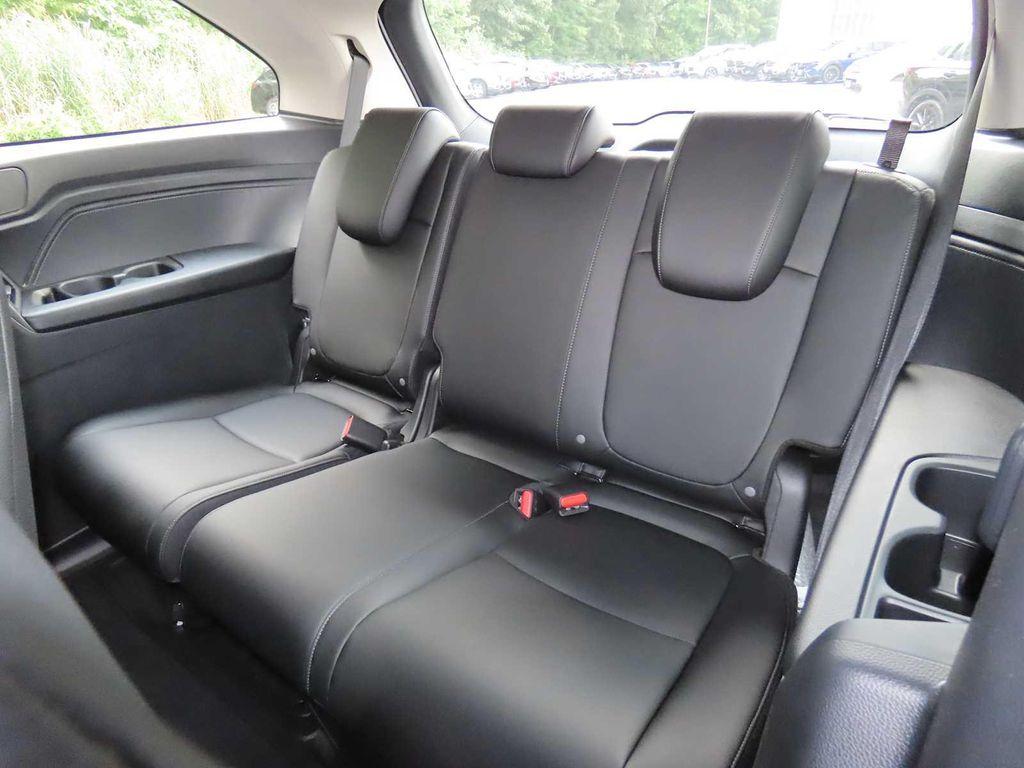 new 2026 Honda Odyssey car, priced at $45,452