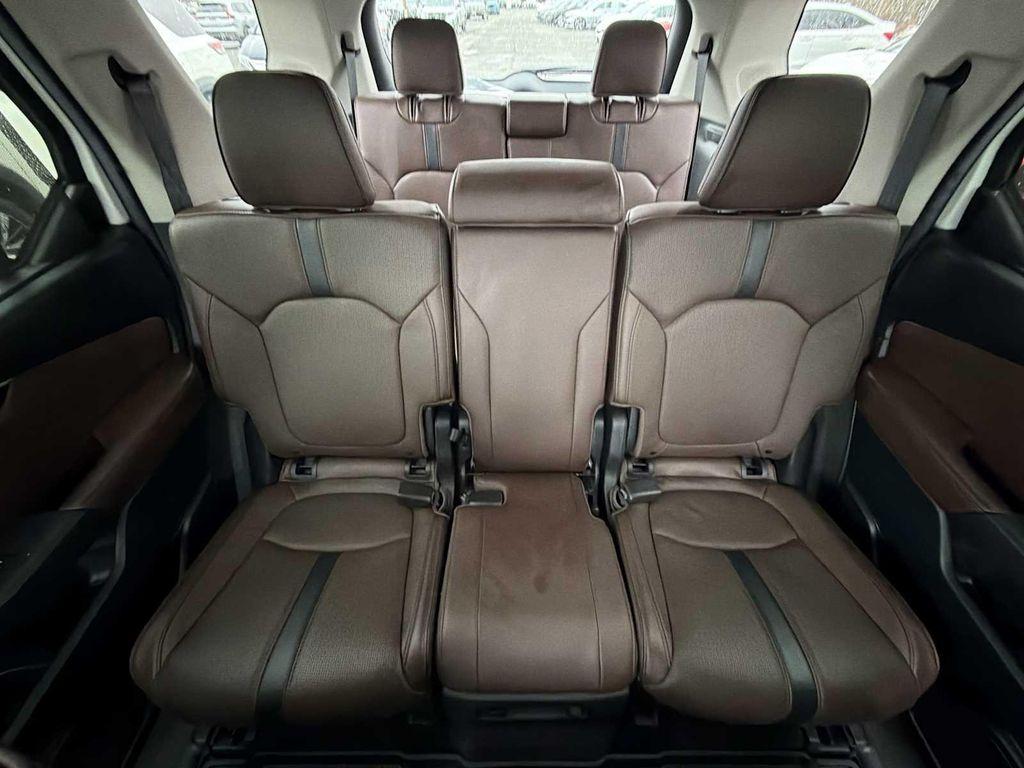 used 2025 Honda Pilot car, priced at $46,990