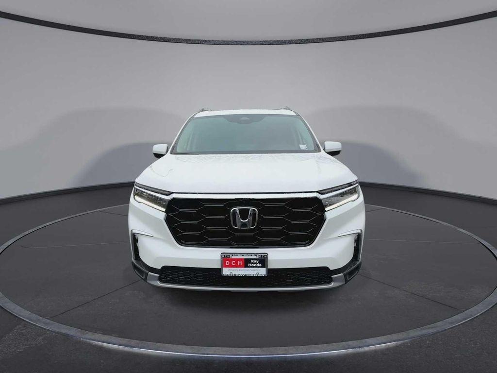 used 2025 Honda Pilot car, priced at $46,990