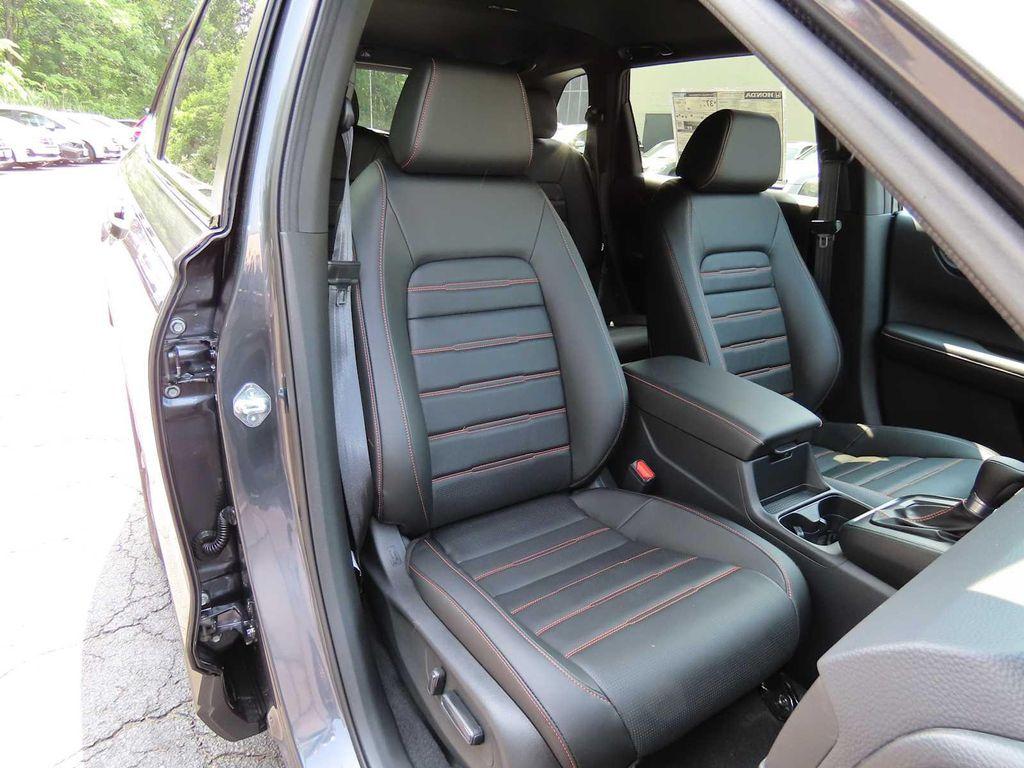 new 2026 Honda CR-V Hybrid car, priced at $41,675