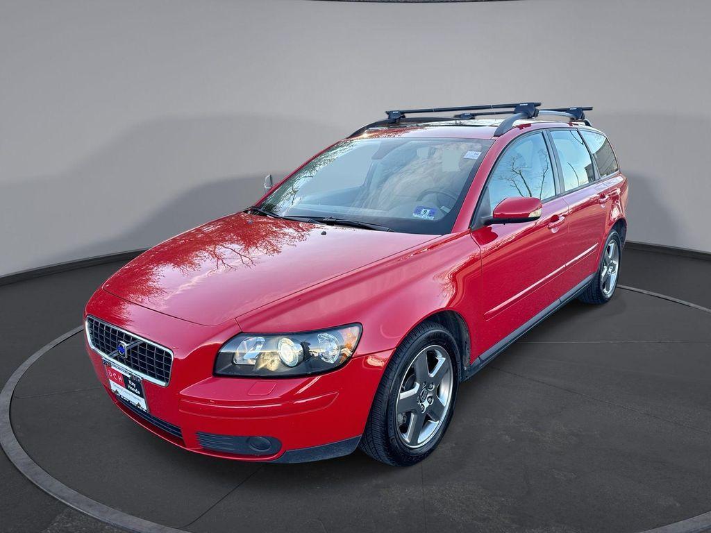 used 2005 Volvo V50 car, priced at $5,990
