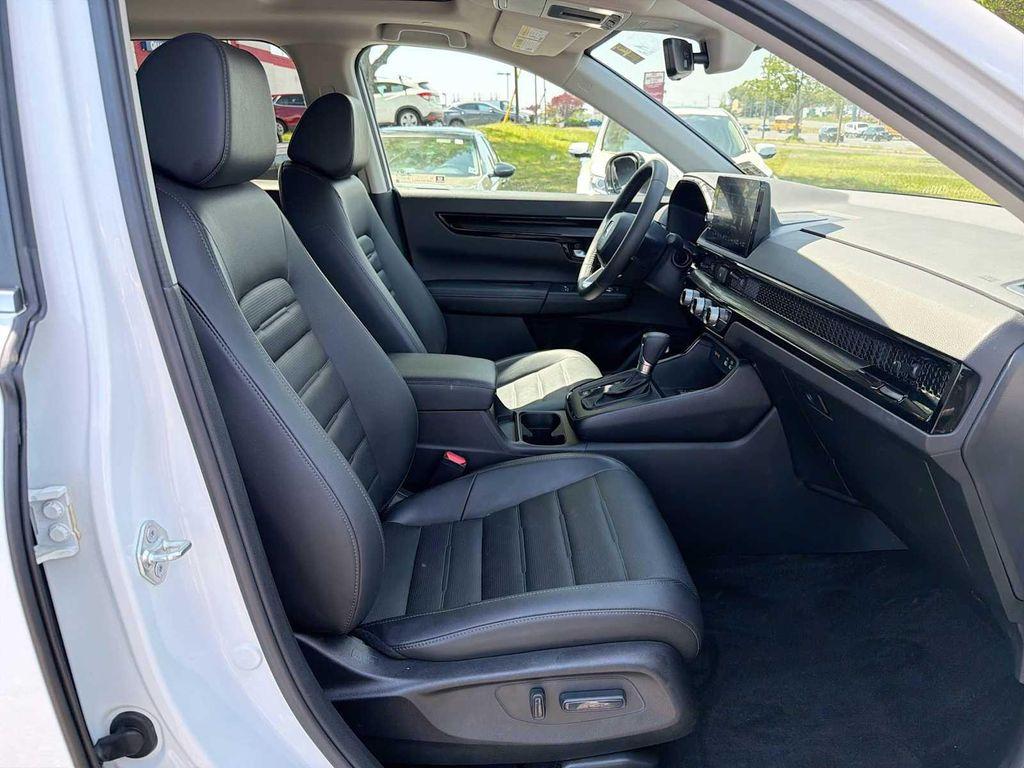 used 2024 Honda CR-V car, priced at $33,788