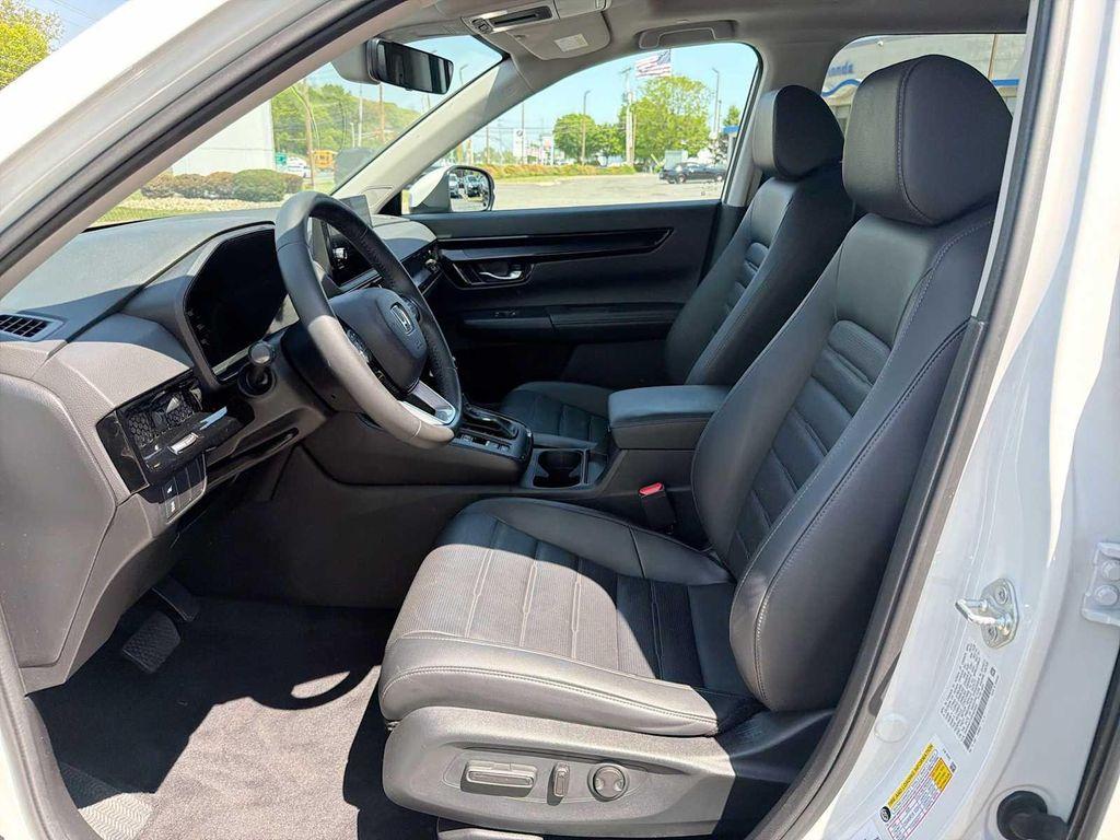 used 2024 Honda CR-V car, priced at $33,788