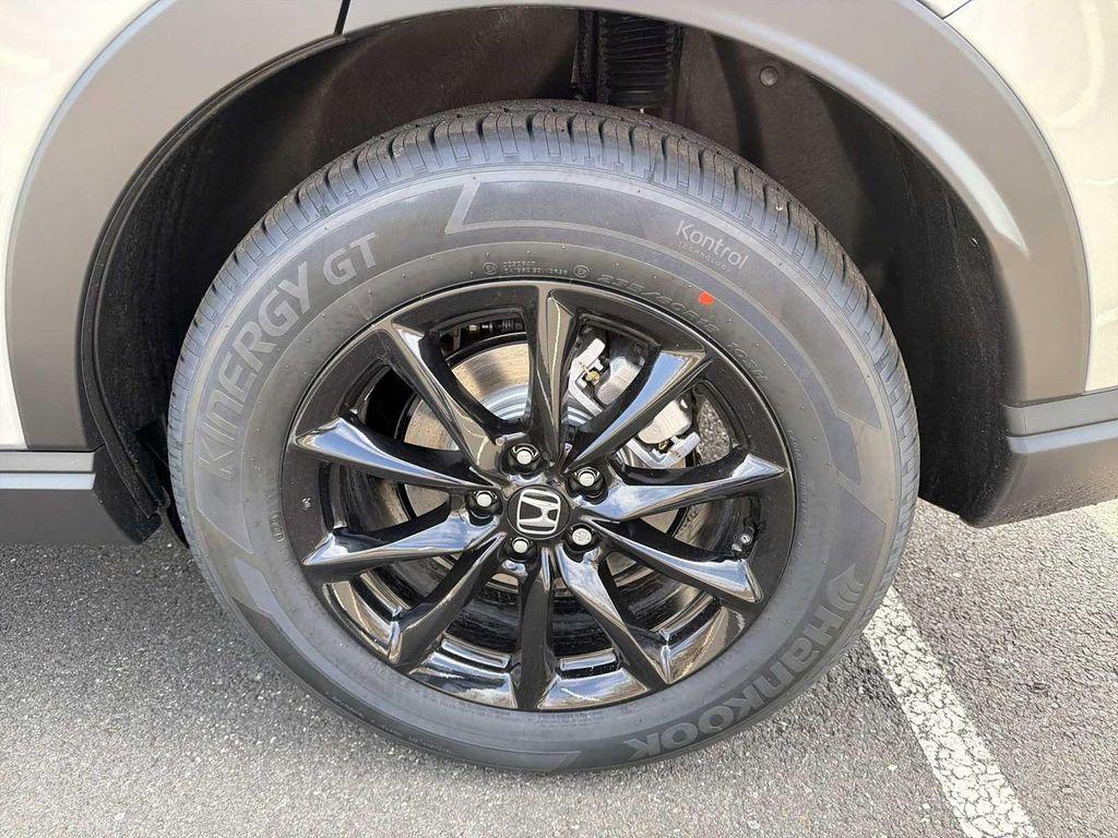 new 2026 Honda CR-V Hybrid car, priced at $41,675