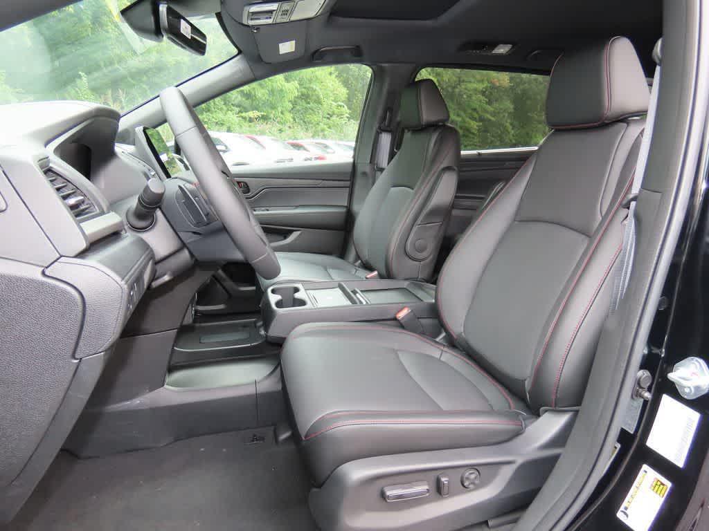 new 2026 Honda Odyssey car, priced at $45,200
