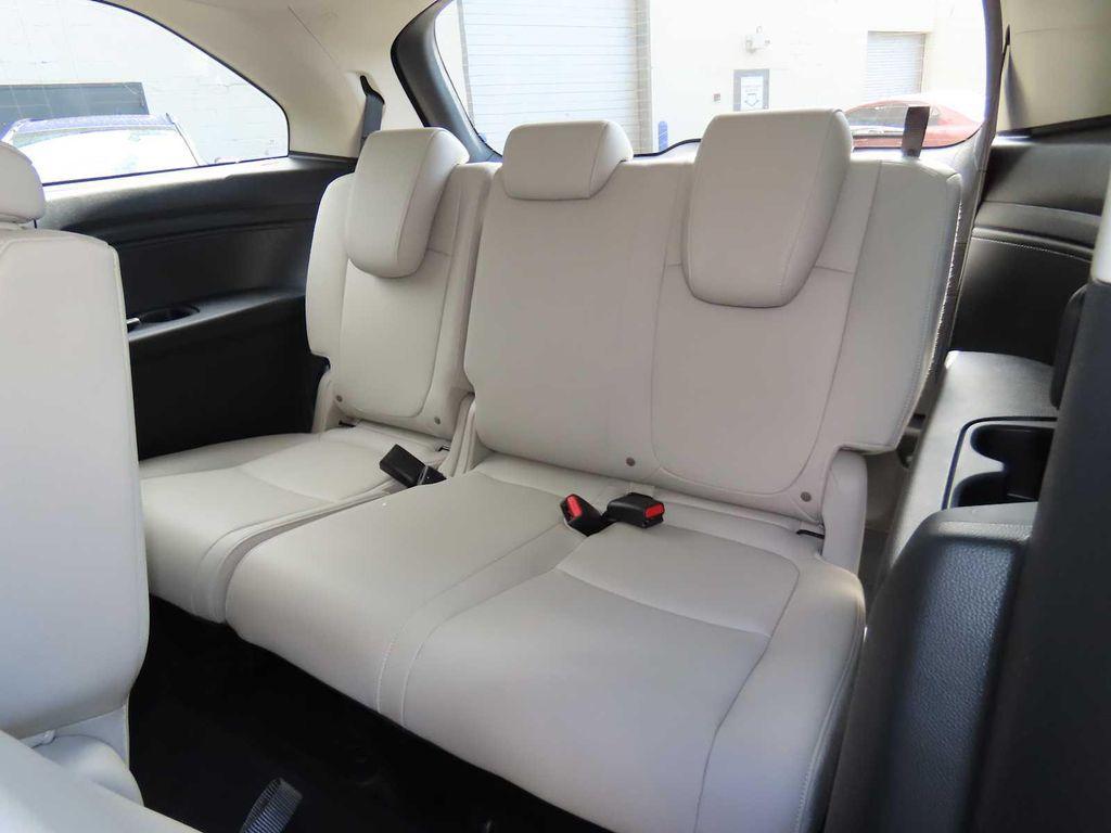 new 2026 Honda Odyssey car, priced at $43,594