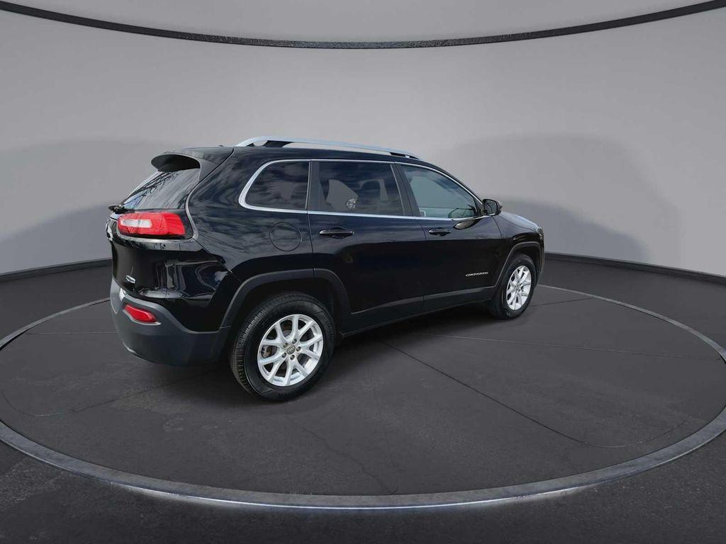 used 2018 Jeep Cherokee car, priced at $15,288