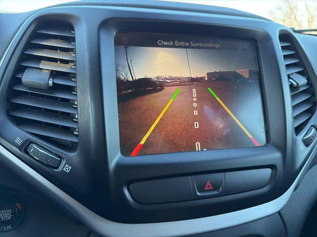 used 2018 Jeep Cherokee car, priced at $14,290