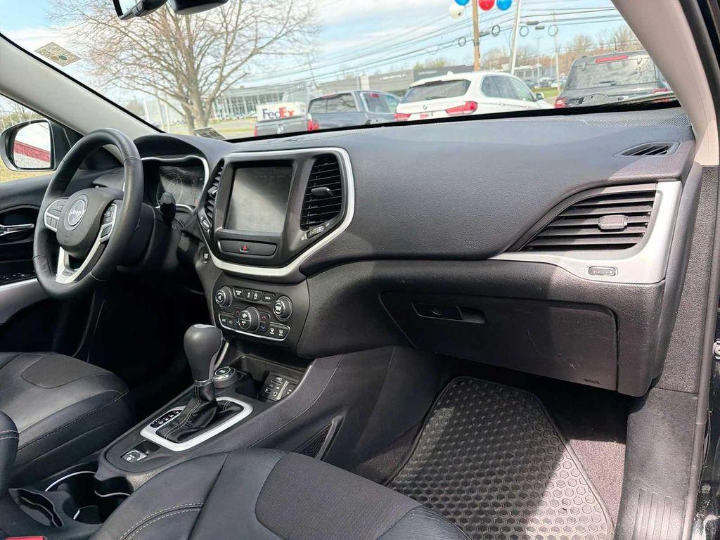 used 2018 Jeep Cherokee car, priced at $15,288