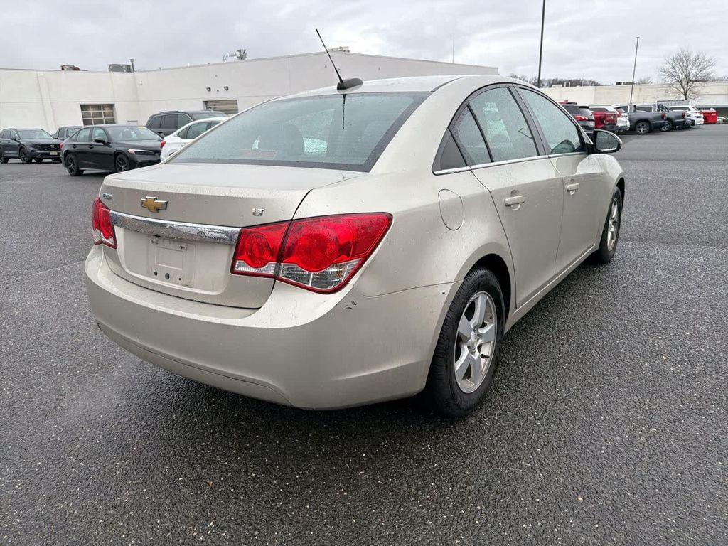 used 2016 Chevrolet Cruze Limited car, priced at $7,990