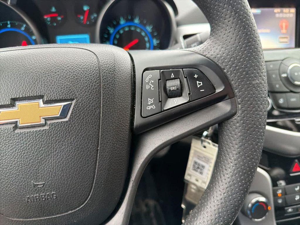 used 2016 Chevrolet Cruze Limited car, priced at $7,990