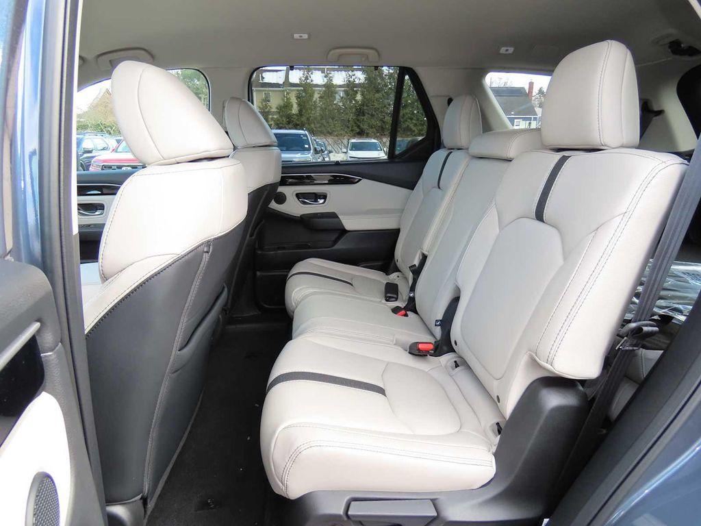 new 2026 Honda Pilot car, priced at $49,349