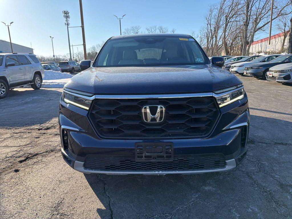 used 2023 Honda Pilot car, priced at $32,990