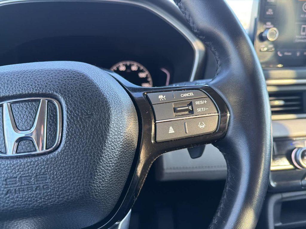 used 2023 Honda Pilot car, priced at $32,990