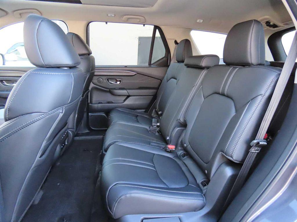 new 2026 Honda Pilot car, priced at $53,639