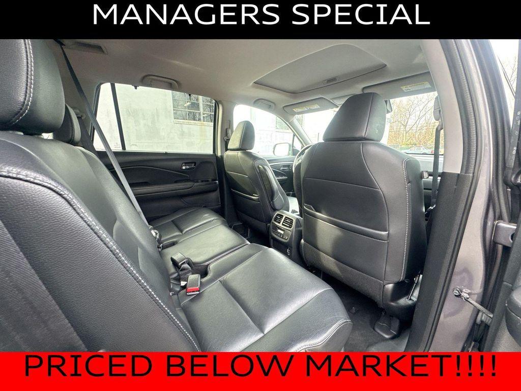 used 2022 Honda Pilot car, priced at $23,490