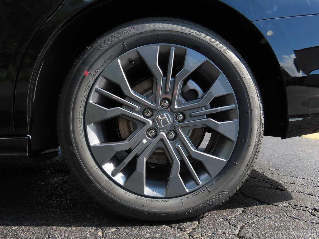 new 2026 Honda Odyssey car, priced at $48,990