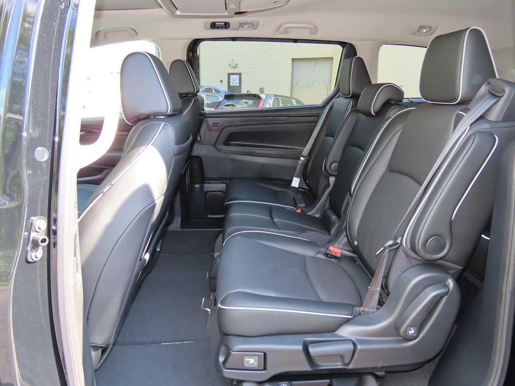 new 2026 Honda Odyssey car, priced at $48,990