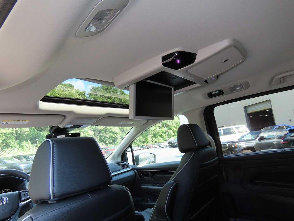 new 2026 Honda Odyssey car, priced at $48,990
