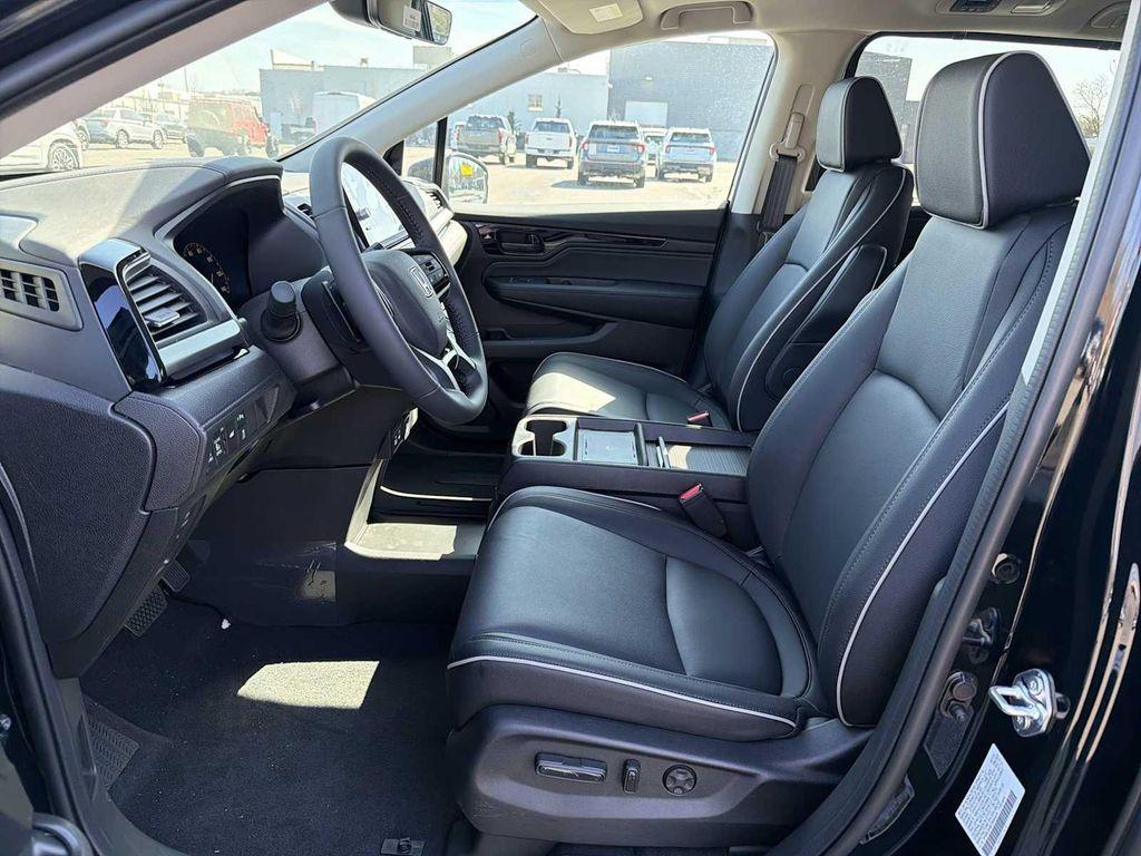 new 2026 Honda Odyssey car, priced at $48,990