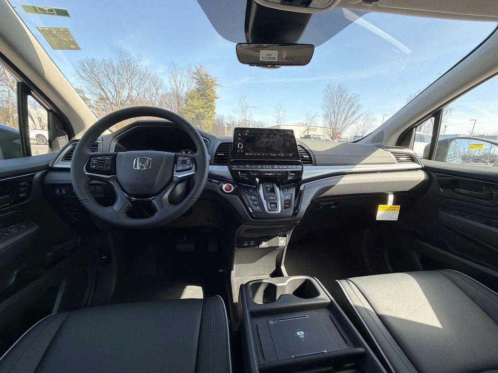 new 2026 Honda Odyssey car, priced at $48,990