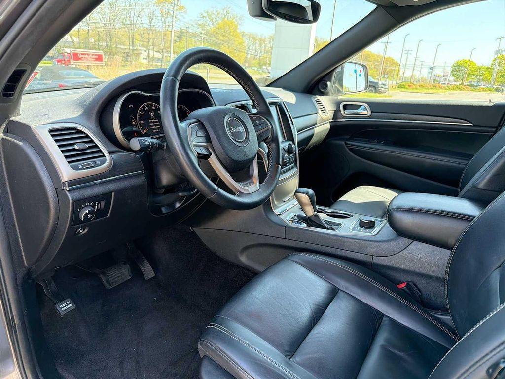 used 2017 Jeep Grand Cherokee car, priced at $14,288