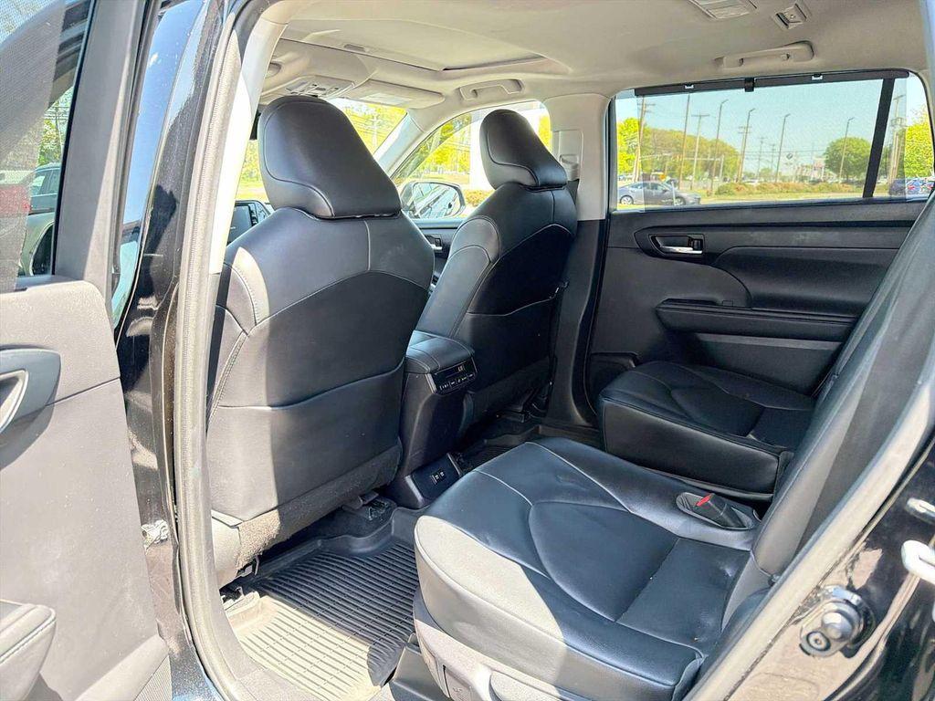 used 2021 Toyota Highlander car, priced at $30,588