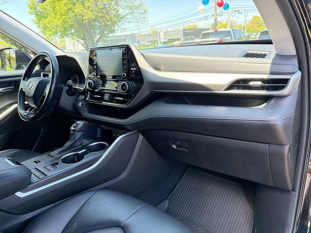 used 2021 Toyota Highlander car, priced at $30,588