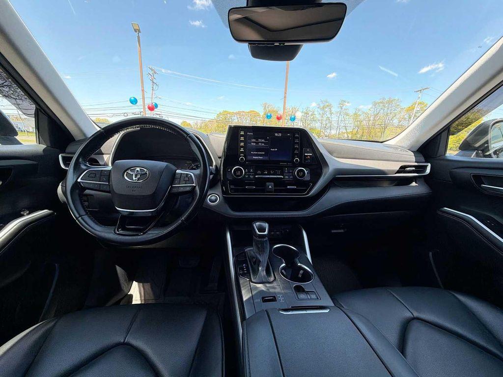 used 2021 Toyota Highlander car, priced at $30,588