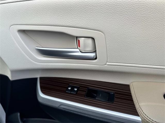 used 2021 Toyota Sienna car, priced at $25,500