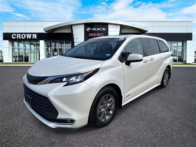 used 2021 Toyota Sienna car, priced at $25,500