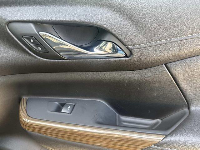 used 2023 GMC Acadia car, priced at $28,500