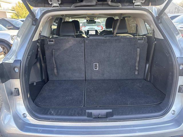 used 2024 Toyota Highlander car, priced at $34,995