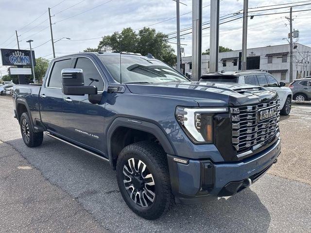 used 2025 GMC Sierra 2500 car, priced at $77,995