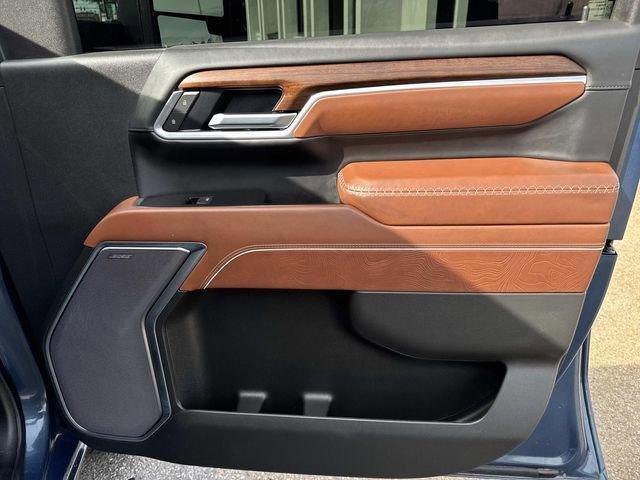 used 2025 GMC Sierra 2500 car, priced at $77,995