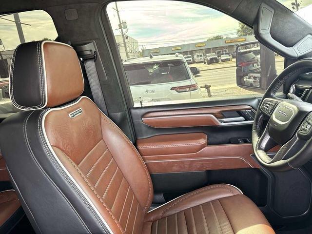 used 2025 GMC Sierra 2500 car, priced at $77,995