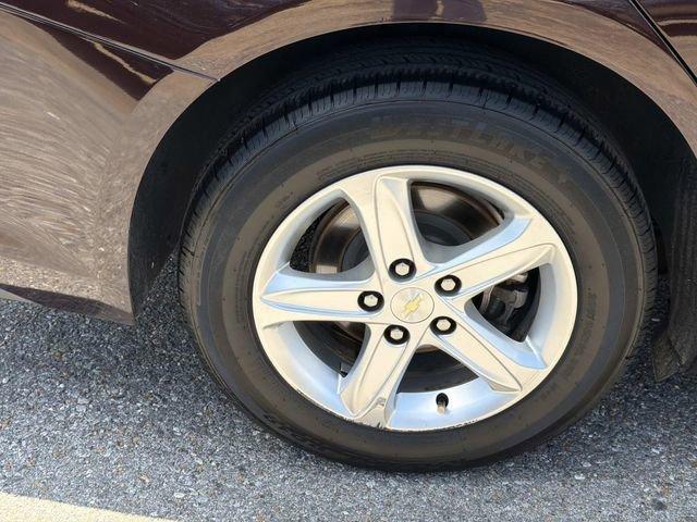 used 2020 Chevrolet Malibu car, priced at $12,974