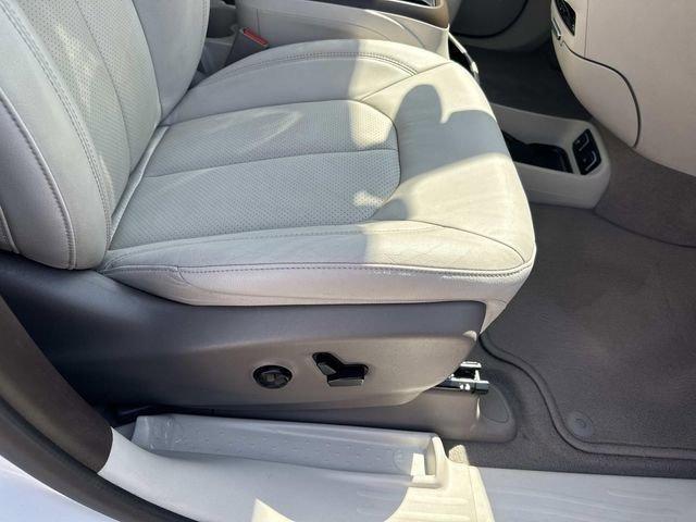used 2020 Chrysler Pacifica car, priced at $20,695