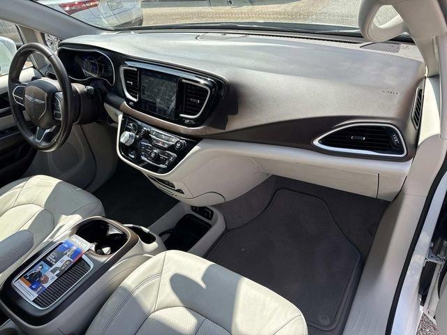 used 2020 Chrysler Pacifica car, priced at $20,695